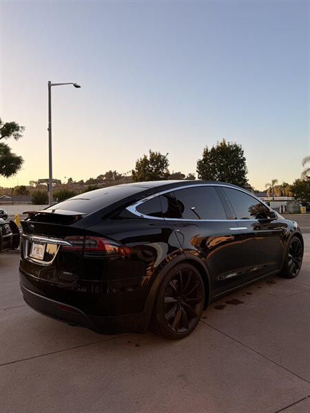 2018 Tesla Model X 100D - Photo 8 - Poway, CA 92064