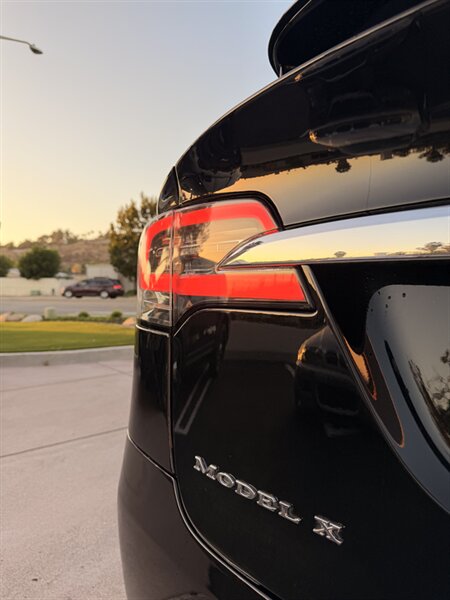 2018 Tesla Model X 100D - Photo 11 - Poway, CA 92064