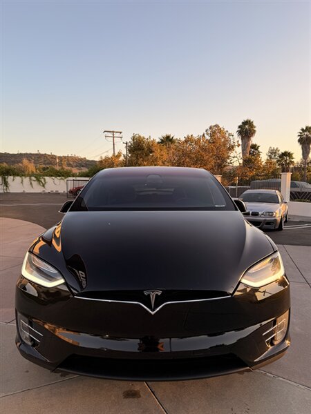 2018 Tesla Model X 100D - Photo 2 - Poway, CA 92064
