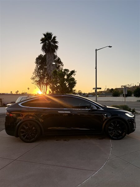 2018 Tesla Model X 100D - Photo 7 - Poway, CA 92064