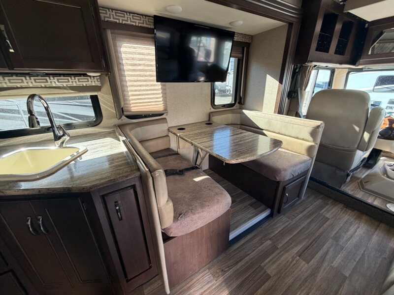 2016 Forest River A.C.E 29.2   - Photo 9 - Hemet, CA 92544