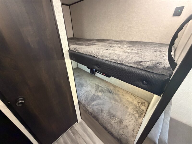 2024 Jayco Jay Flight 174BH   - Photo 7 - Hemet, CA 92544