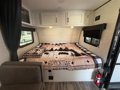 2024 Jayco Jay Flight 174BH   - Photo 10 - Hemet, CA 92544