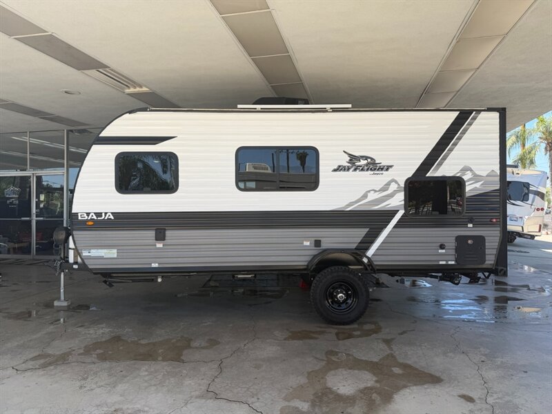2024 Jayco Jay Flight 174BH   - Photo 3 - Hemet, CA 92544
