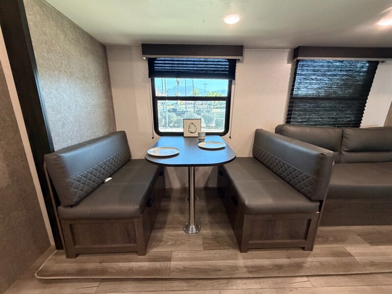 2021 Highland Ridge RV 26BH   - Photo 10 - Hemet, CA 92544