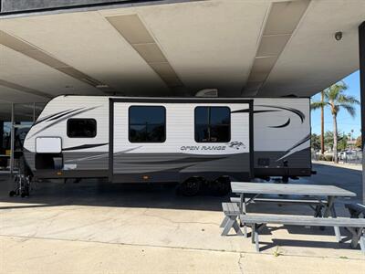2021 Highland Ridge RV 26BH   - Photo 3 - Hemet, CA 92544