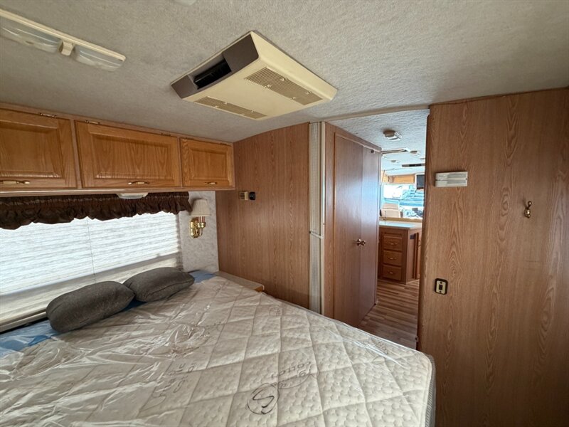 1997 Rexhall Rexair   - Photo 21 - Hemet, CA 92544