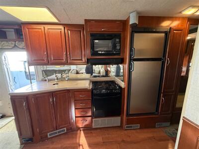 2004 Fleetwood Southwind 32VS   - Photo 11 - Hemet, CA 92544