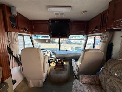 2004 Fleetwood Southwind 32VS   - Photo 4 - Hemet, CA 92544