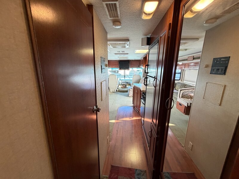 2004 Fleetwood Southwind 32VS   - Photo 22 - Hemet, CA 92544