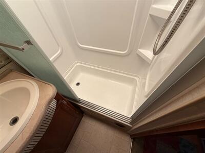 2004 Fleetwood Southwind 32VS   - Photo 26 - Hemet, CA 92544