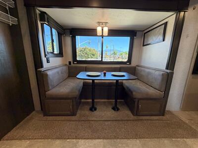 2020 Jayco Jay Flight SLX 8 242BHS   - Photo 19 - Hemet, CA 92544