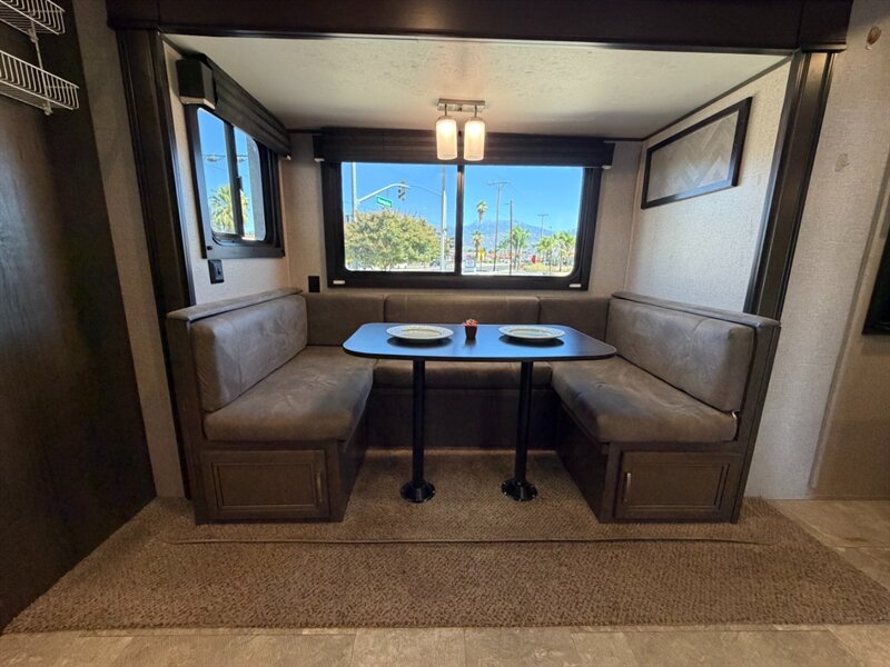 2020 Jayco Jay Flight SLX 8 242BHS   - Photo 19 - Hemet, CA 92544