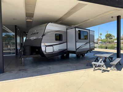 2020 Jayco Jay Flight SLX 8 242BHS   - Photo 3 - Hemet, CA 92544
