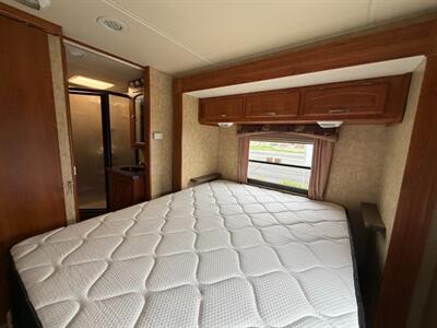 2009 Georgie Boy Pursuit 3150SA   - Photo 23 - Hemet, CA 92544