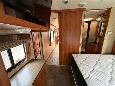 2009 Georgie Boy Pursuit 3150SA   - Photo 24 - Hemet, CA 92544