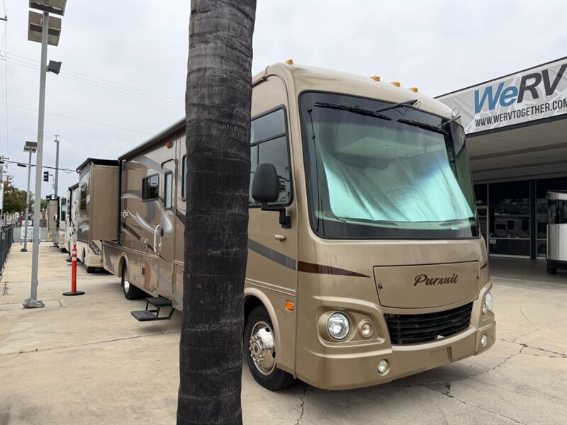 2009 Georgie Boy Pursuit 3150SA   - Photo 3 - Hemet, CA 92544