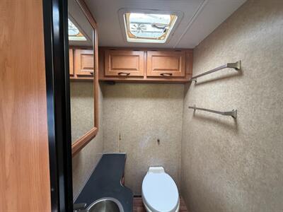2016 Forest River Majestic 23AA   - Photo 14 - Hemet, CA 92544