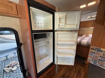 2016 Forest River Majestic 23AA   - Photo 15 - Hemet, CA 92544