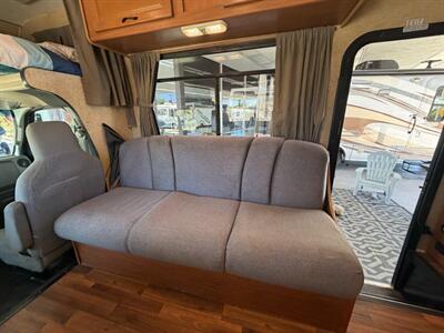 2016 Forest River Majestic 23AA   - Photo 9 - Hemet, CA 92544