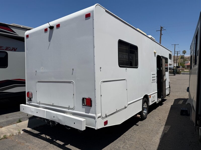 2016 Forest River Majestic 23AA   - Photo 3 - Hemet, CA 92544