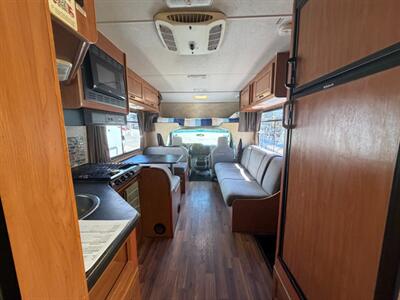 2016 Forest River Majestic 23AA   - Photo 10 - Hemet, CA 92544