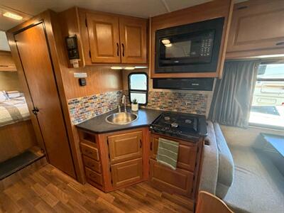 2016 Forest River Majestic 23AA   - Photo 6 - Hemet, CA 92544
