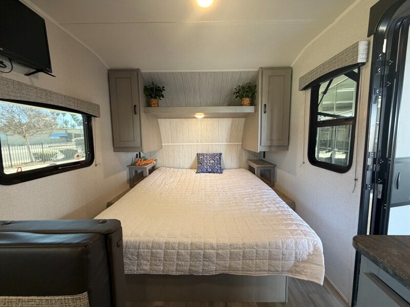 2023 Coachmen Clipper CWT 17CFQ CADET   - Photo 8 - Hemet, CA 92544