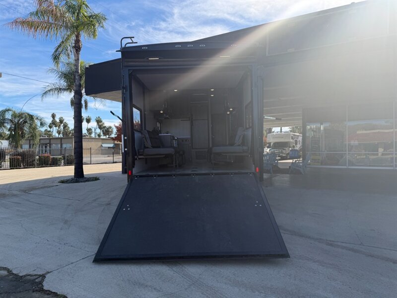 2022 Genesis Supreme SUPREME BLAZE'N 2614   - Photo 4 - Hemet, CA 92544