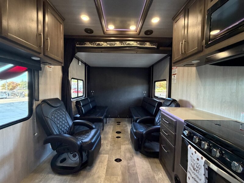 2022 Genesis Supreme SUPREME BLAZE'N 2614   - Photo 6 - Hemet, CA 92544