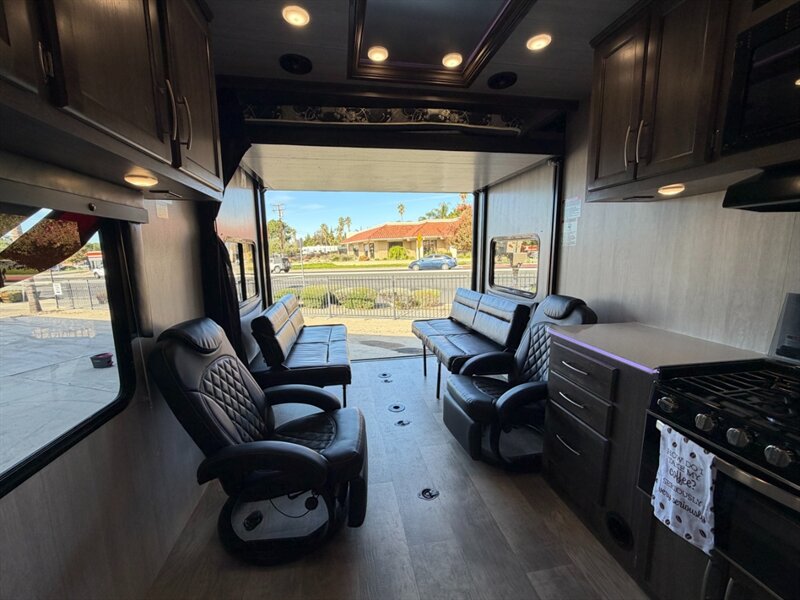 2022 Genesis Supreme SUPREME BLAZE'N 2614   - Photo 16 - Hemet, CA 92544