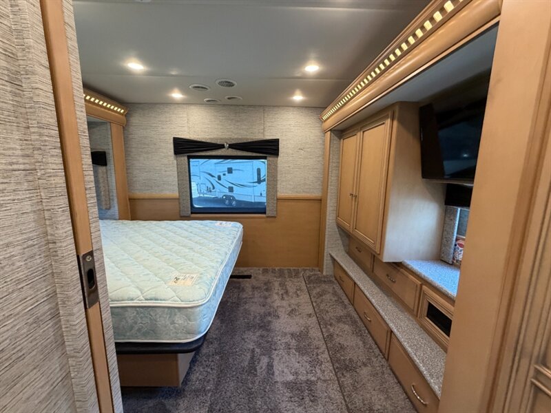 2019 Newmar Bay Star 3014   - Photo 21 - Hemet, CA 92544