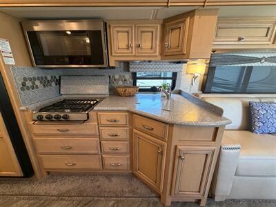 2019 Newmar Bay Star 3014   - Photo 12 - Hemet, CA 92544