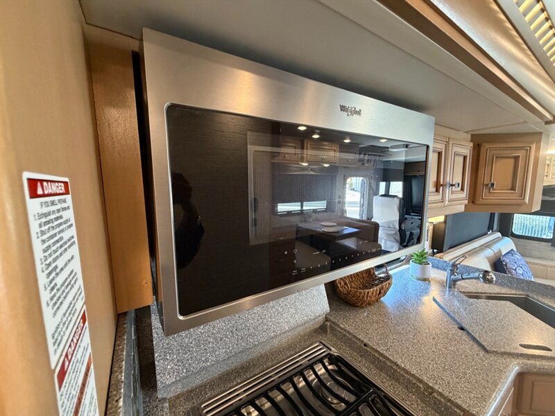 2019 Newmar Bay Star 3014   - Photo 14 - Hemet, CA 92544