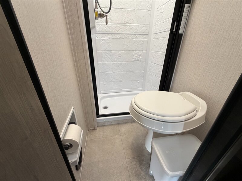 2020 Coachmen Prism 2150CB   - Photo 14 - Hemet, CA 92544