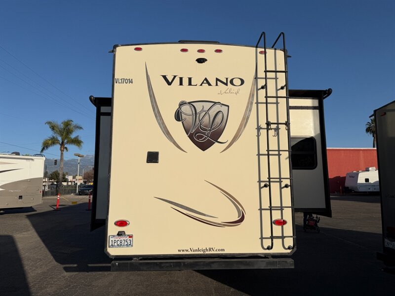 2017 VANLEIGH VILANO 375FL   - Photo 5 - Hemet, CA 92544