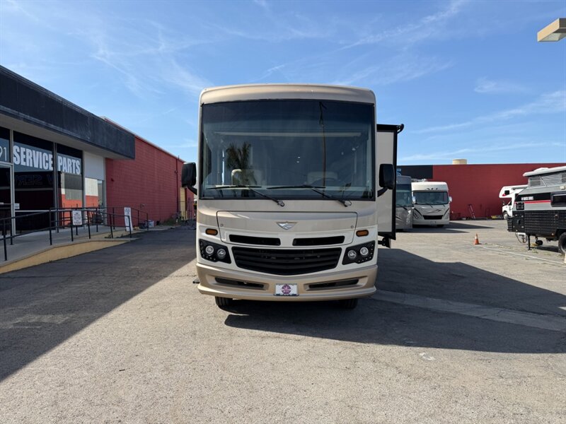 2016 Fleetwood Bounder 35K   - Photo 2 - Hemet, CA 92544