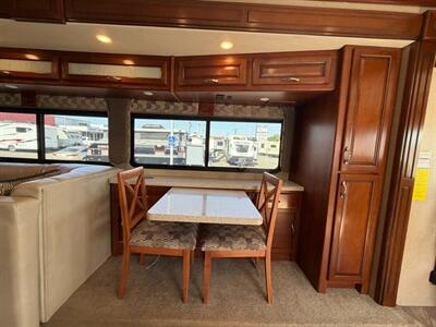 2016 Fleetwood Bounder 35K   - Photo 11 - Hemet, CA 92544