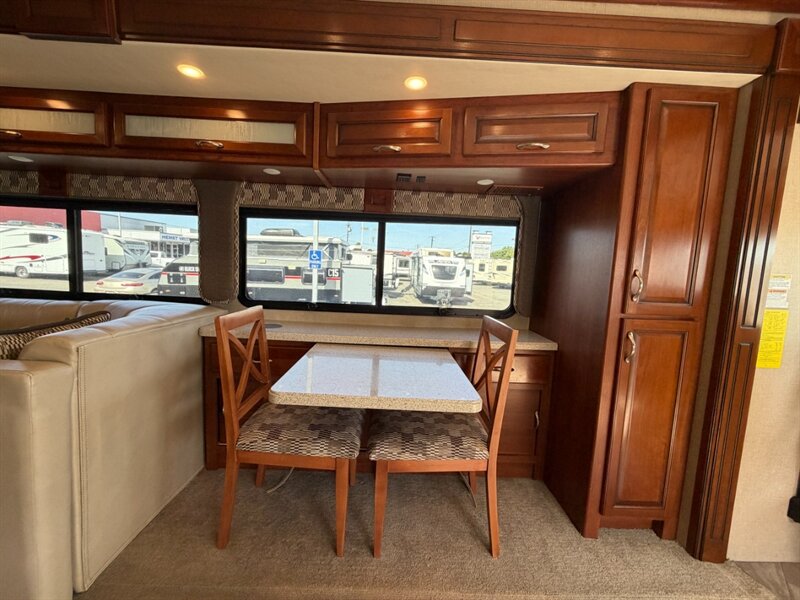 2016 Fleetwood Bounder 35K   - Photo 11 - Hemet, CA 92544