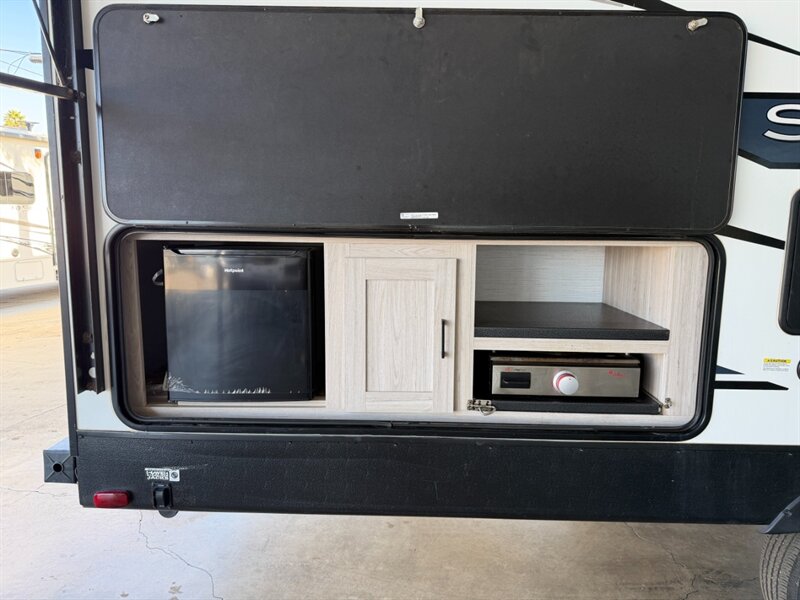 2022 Heartland Sundance Ultra Lite 241BH   - Photo 22 - Hemet, CA 92544
