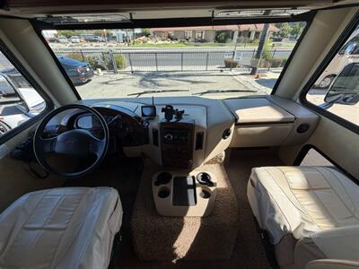 2013 Thor A.C.E 27.1   - Photo 10 - Hemet, CA 92544