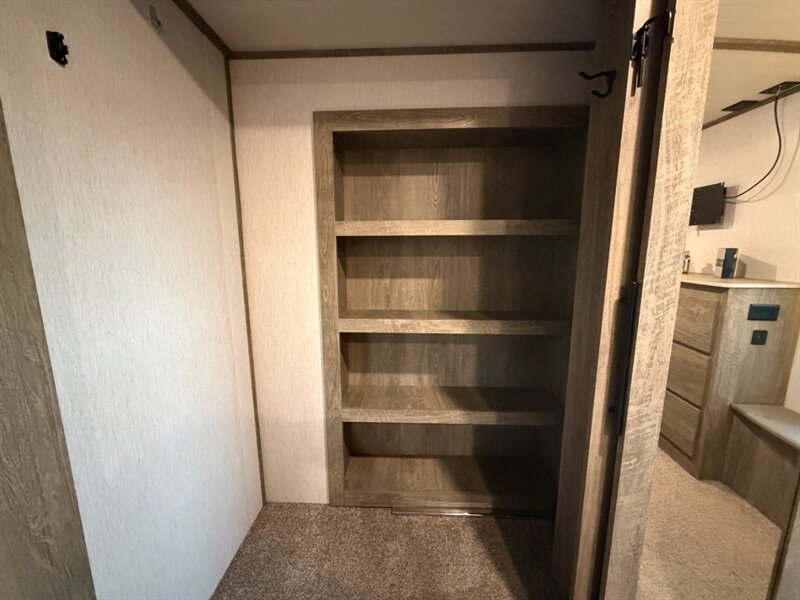 2022 Forest River Wildwood 353BED   - Photo 31 - Hemet, CA 92544