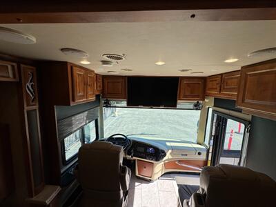 2018 Tiffin Phaeton 37BH   - Photo 5 - Hemet, CA 92544