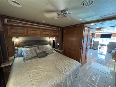 2018 Tiffin Phaeton 37BH   - Photo 21 - Hemet, CA 92544