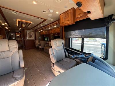 2018 Tiffin Phaeton 37BH   - Photo 2 - Hemet, CA 92544