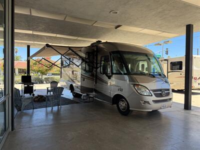 2012 Winnebago Via 25T 