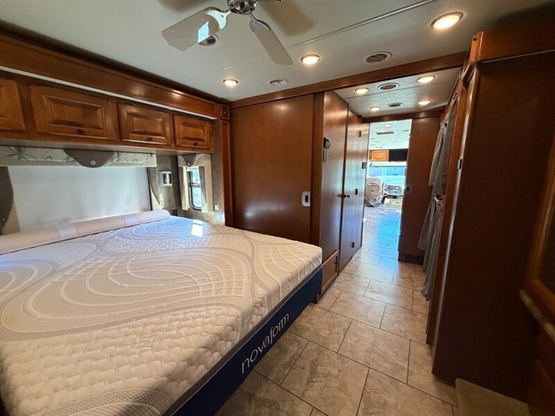 2014 Tiffin Allegro 35QBA   - Photo 25 - Hemet, CA 92544