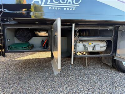 2014 Tiffin Allegro 35QBA   - Photo 33 - Hemet, CA 92544