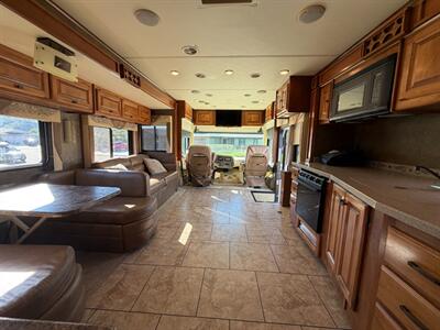 2014 Tiffin Allegro 35QBA   - Photo 19 - Hemet, CA 92544