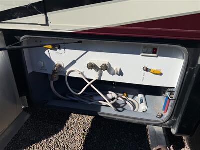 2014 Tiffin Allegro 35QBA   - Photo 45 - Hemet, CA 92544
